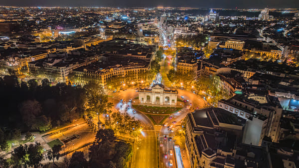 Puerta de alcala ( Madrid)